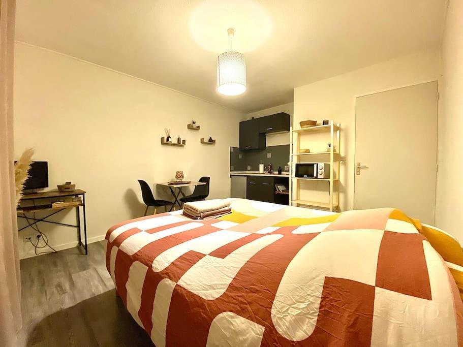 Apartmán Au Calme Confort & Proche Centre Le Mans Exteriér fotografie
